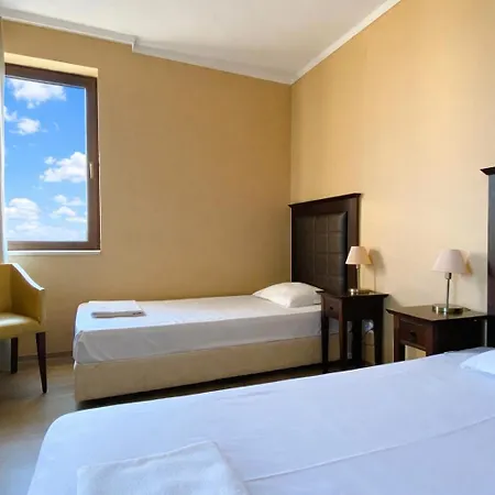 Royal - Modern & Private In Center Sunny Slăntjev Brjag