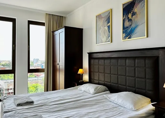 Aparthotel Royal - Modern & Private In Center Sunny 4*