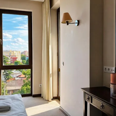 Apartahotel Royal - Modern & Private In Center Sunny