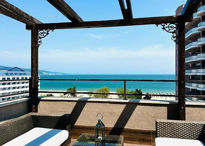 Royal - Modern & Private In Center Sunny Aparthotel