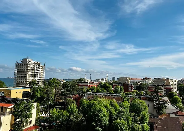 Royal - Modern & Private In Center Sunny 4*