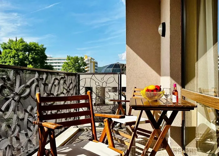 Appart hôtel Royal - Modern & Private In Center Sunny 4*