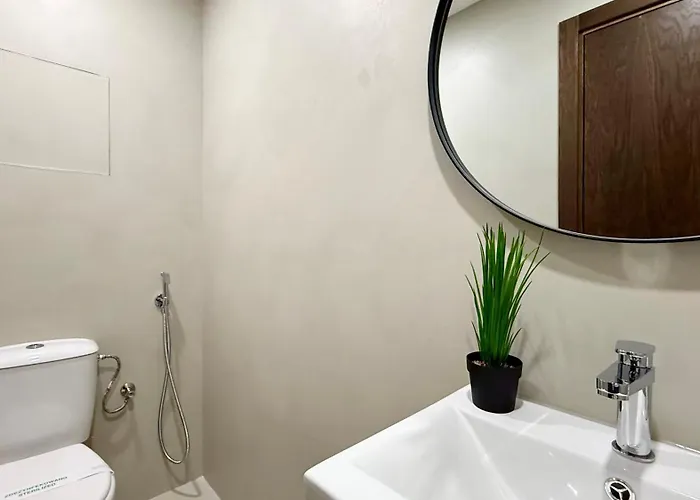 Royal - Modern & Private In Center Sunny Appart hôtel Slantchev Briag