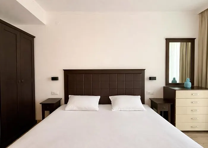 Appart hôtel Royal - Modern & Private In Center Sunny Slantchev Briag