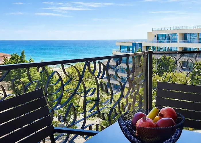 Appart hôtel Royal - Modern & Private In Center Sunny 4*