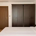 Royal - Modern & Private In Center Sunny 4* 阳光海滩
