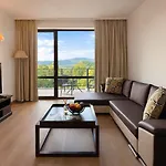 Royal - Modern & Private In Center Sunny 阳光海滩
