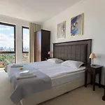 Royal - Modern & Private In Center Sunny 4* 阳光海滩
