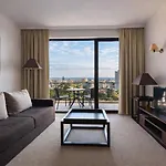 公寓式酒店 Royal - Modern & Private In Center Sunny 4*