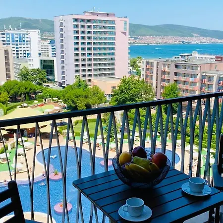 Aparthotel Royal - Modern & Private In Center Sunny