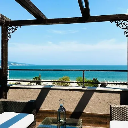 Royal - Modern & Private In Center Sunny Aparthotel