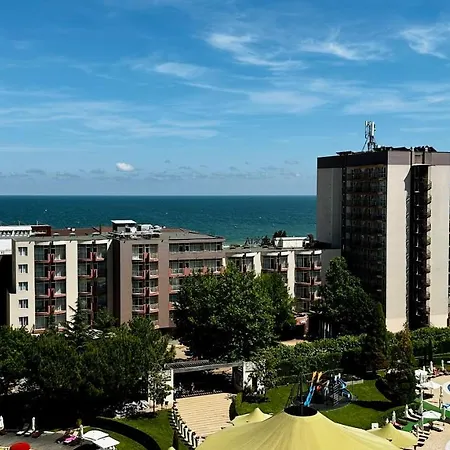 Ξενοδοχείο με διαμερίσματα Royal - Modern & Private In Center Sunny Σάνι Μπιτς