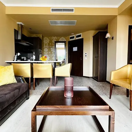 Royal - Modern & Private In Center Sunny Aparthotel Sunny Beach