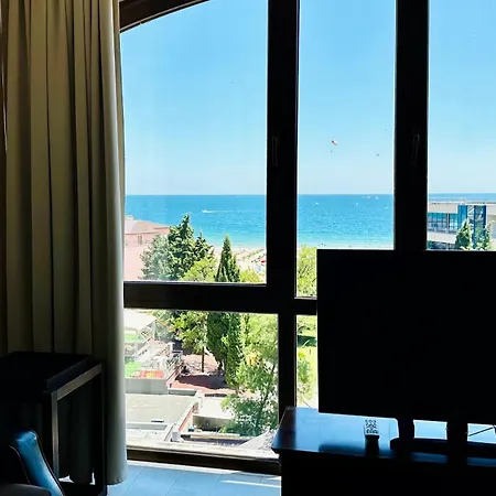 Royal - Modern & Private In Center Sunny Sluneční pobřeží