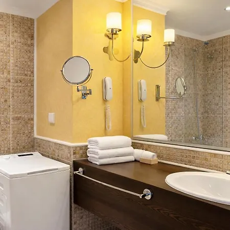Royal - Modern & Private In Center Sunny 4*