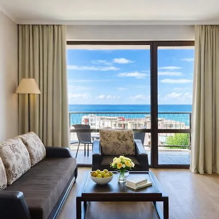 Royal - Modern & Private In Center Sunny Napospart