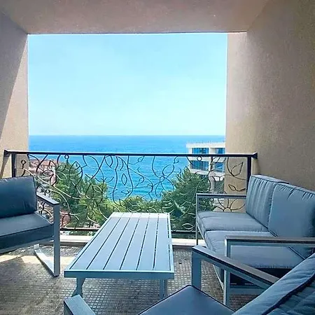Royal - Modern & Private In Center Sunny