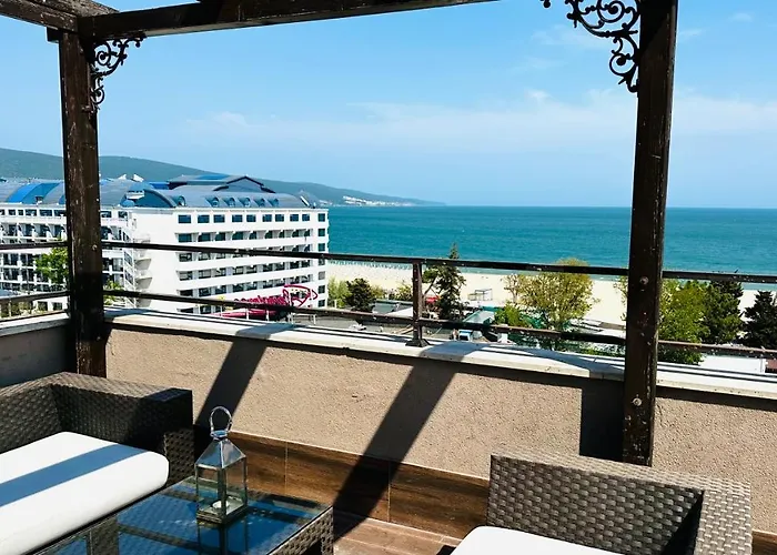 Royal - Modern & Private In Center Sunny Apart-hotel