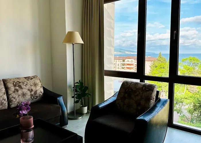 Royal - Modern & Private In Center Sunny 4* Sunny Beach