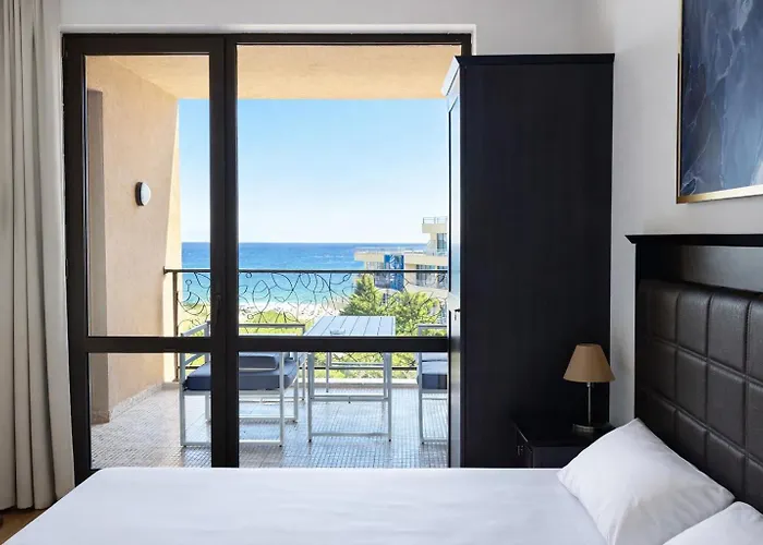 Apartmanhotel Royal - Modern & Private In Center Sunny