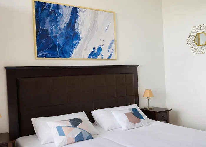 Royal - Modern & Private In Center Sunny Aparthotel